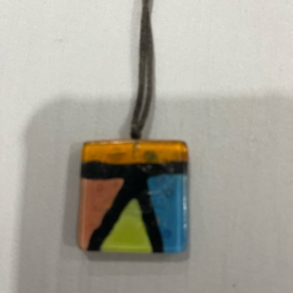 Nice necklace stone with different colors it’s used - Picture 1 of 4